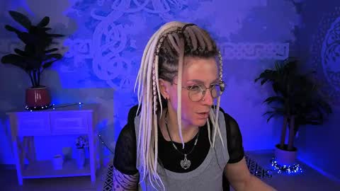 Frida Tander online show from 4, 4, 2026