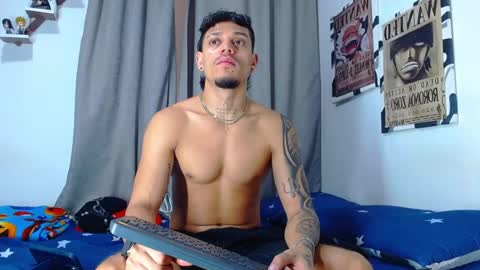 Snapshot of friendsofeverything_ chatting on 10, 7, 2026 Adam y pitter online show from 10, 7, 2026