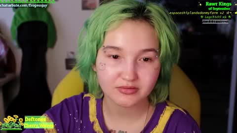 Snapshot of frogessjay chatting on 8, 9, 2025 Jaywise Frogfoot online show from 8, 9, 2025