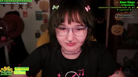 Snapshot of frogessjay chatting on 22, 10, 2025 Jaywise Frogfoot online show from 22, 10, 2025