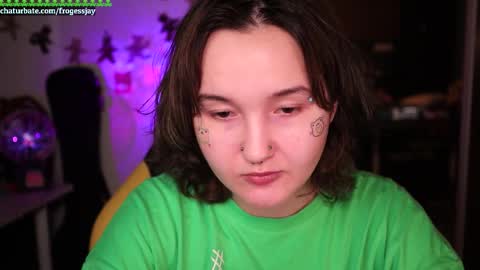 Snapshot of frogessjay chatting on 1, 12, 2025 Jaywise Frogfoot online show from 1, 12, 2025