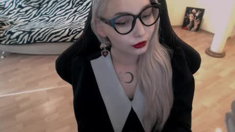 Lilith online show from 9, 9, 2025