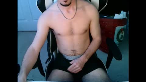 Snapshot of frostedtip06 chatting on 8, 3, 2026 frostedtip06 online show from 8, 3, 2026