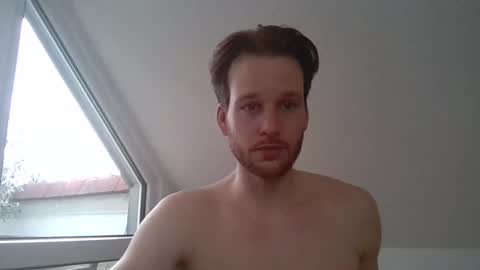 Snapshot of frozenyoga chatting on 12, 3, 2025 frozenyoga online show from 12, 3, 2025