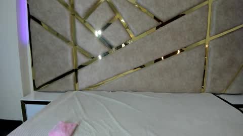 Snapshot of frreya_ chatting on 6, 11, 2025 Frreya online show from 6, 11, 2025