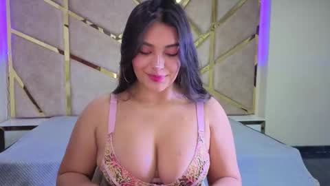 Snapshot of frreya_ chatting on 13, 11, 2025 Frreya online show from 13, 11, 2025