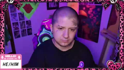 Snapshot of ftmbiggestclit chatting on 19, 4, 2026 Kevin online show from 19, 4, 2026