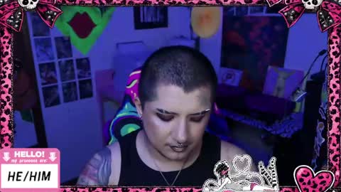 Snapshot of ftmbiggestclit chatting on 16, 5, 2026 Kevin online show from 16, 5, 2026