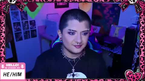 Snapshot of ftmbiggestclit chatting on 22, 5, 2026 Kevin online show from 22, 5, 2026