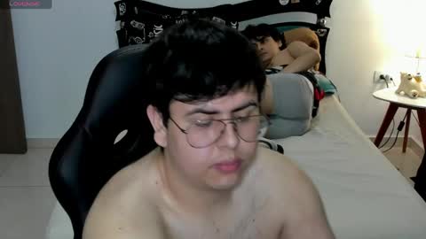 uwu online show from 6, 4, 2026