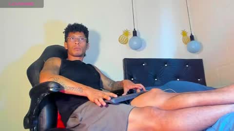 Snapshot of fuck_hardlove chatting on 6, 1, 2025 Ricardodominic 1 MODELO INDEPENDIENTE online show from 6, 1, 2025