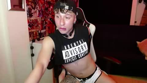 Snapshot of fuckablecharlie chatting on 24, 10, 2025 Charlie Crawford online show from 24, 10, 2025