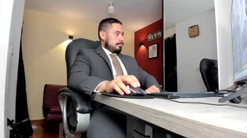 Snapshot of fuckerwate chatting on 6, 5, 2026 SERGIO THE SEX LAWYER online show from 6, 5, 2026