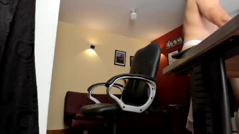 Snapshot of fuckerwate chatting on 20, 5, 2026 SERGIO THE SEX LAWYER online show from 20, 5, 2026