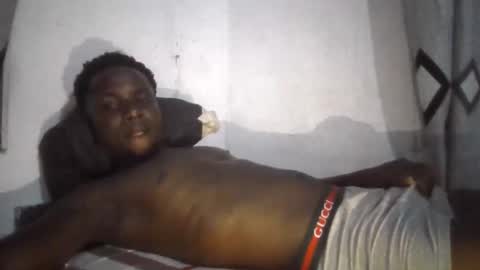 Snapshot of fucking_doll4 chatting on 27, 11, 2025 fucking_doll4 online show from 27, 11, 2025