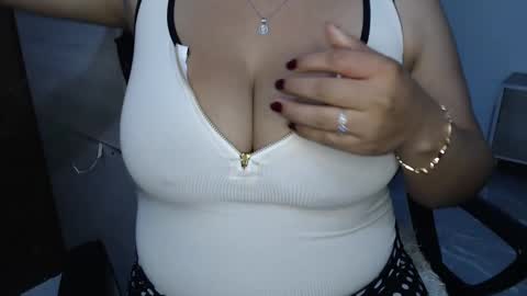 Mia and Gary  online show from 12, 10, 2025