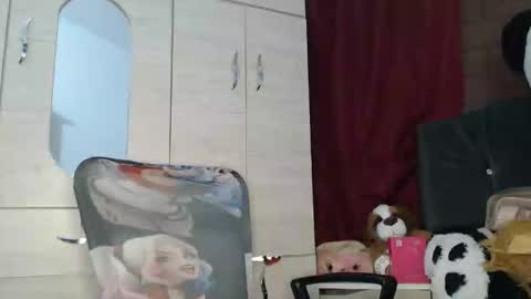 Mia and Gary  online show from 7, 3, 2026