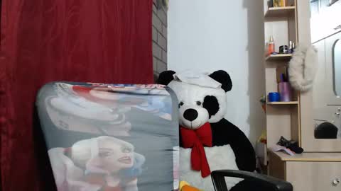 Mia and Gary  online show from 7, 4, 2026