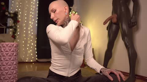 Snapshot of fuckingtoy_ chatting on 14, 12, 2024 Eva all my links online show from 14, 12, 2024