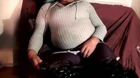 Snapshot of full4cefull chatting on 10, 10, 2025 Pizzaz online show from 10, 10, 2025