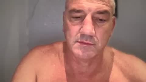 Snapshot of fullback_15 chatting on 28, 9, 2025 fullback_15 online show from 28, 9, 2025