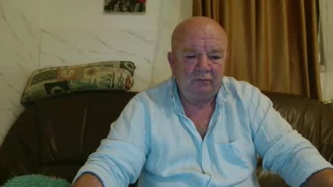 Snapshot of fullballs6 chatting on 1, 12, 2025 fullballs6 online show from 1, 12, 2025