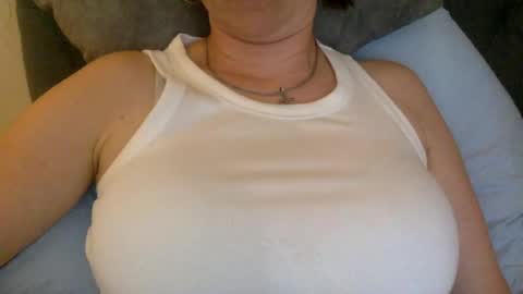 Snapshot of fun9684 chatting on 4, 7, 2026 Fun9684 online show from 4, 7, 2026