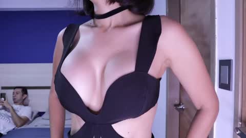 Sammygirl  tommy guy friends with benefits online show from 24, 9, 2025