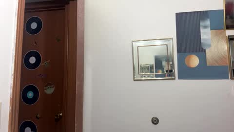 Linnys Palace online show from 1, 12, 2025