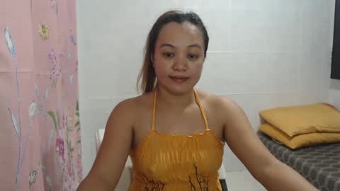 Snapshot of funluvnpinay4u chatting on 4, 12, 2024 MAE online show from 4, 12, 2024
