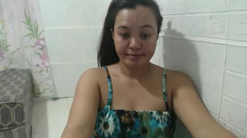 Snapshot of funluvnpinay4u chatting on 20, 11, 2025 MAE online show from 20, 11, 2025