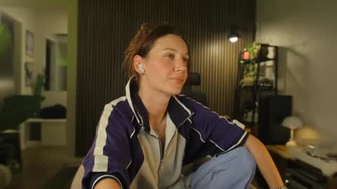 Snapshot of g_ia chatting on 22, 5, 2026 G online show from 22, 5, 2026
