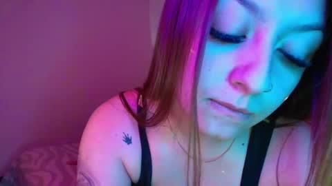 Snapshot of gabbie_kook chatting on 12, 12, 2024 gabbie_kook online show from 12, 12, 2024