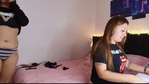 Snapshot of gabbie_kook chatting on 3, 3, 2025 gabbie_kook online show from 3, 3, 2025