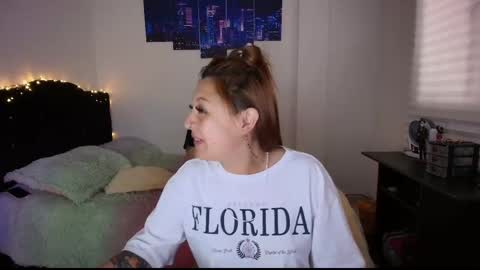 Snapshot of gabbie_kook chatting on 5, 3, 2025 gabbie_kook online show from 5, 3, 2025
