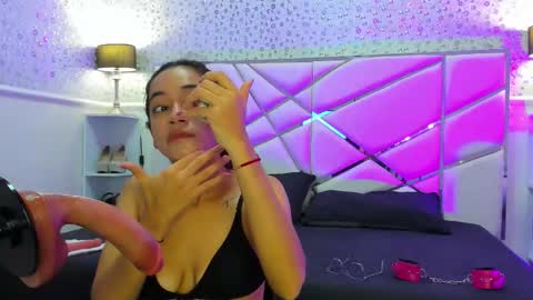 Snapshot of gabbieskinny chatting on 7, 3, 2026 gabbieskinny online show from 7, 3, 2026