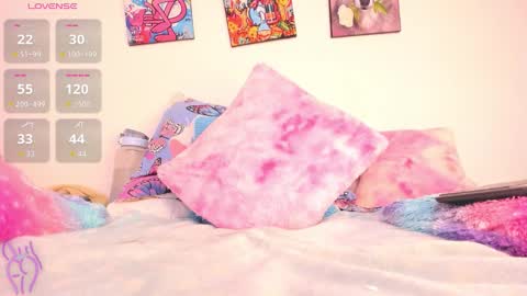 please follow my friendasya zas online show from 23, 10, 2025