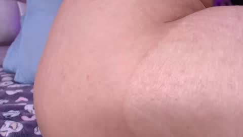 Snapshot of gabriela_leone chatting on 29, 10, 2025 gabriela online show from 29, 10, 2025