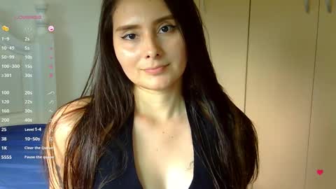 Snapshot of gabriela_miller_2 chatting on 7, 12, 2024 Gabriela Miller online show from 7, 12, 2024