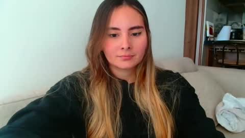 Snapshot of gabriela_miller_2 chatting on 17, 10, 2025 Gabriela Miller online show from 17, 10, 2025