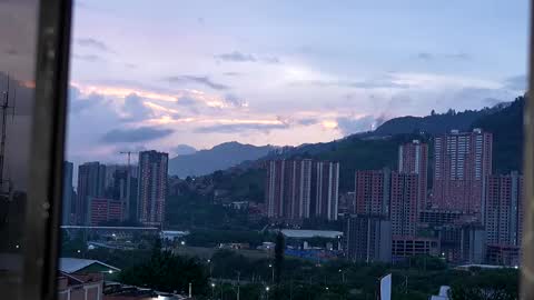 Gabriela salgado online show from 3, 11, 2025