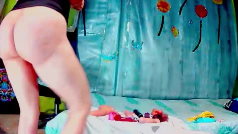 Gabriella Lopez online show from 9, 2, 2026