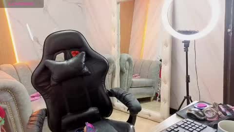 Snapshot of gabriella_storm_tf chatting on 14, 4, 2026 Gabriella online show from 14, 4, 2026