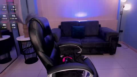 Gabriella Lee online show from 28, 2, 2025