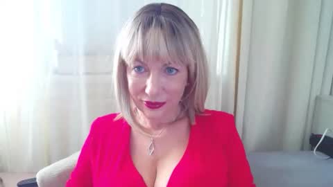 Snapshot of gabriellemature chatting on 29, 10, 2025 GabrielleMature online show from 29, 10, 2025