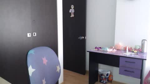 Gaby Blue online show from 6, 11, 2025