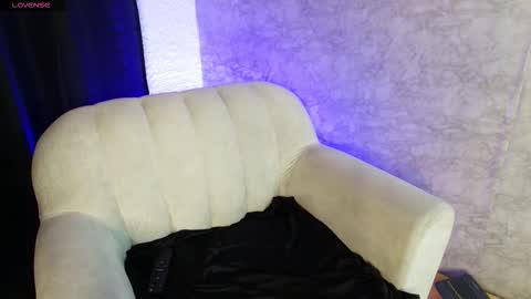          online show from 5, 11, 2025