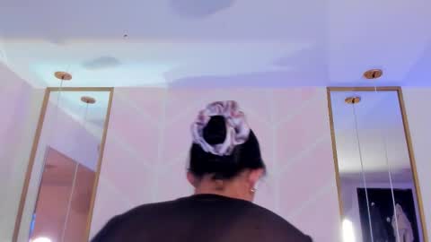 Gaby online show from 27, 11, 2025