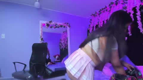 Snapshot of gabyy_cooper chatting on 11, 11, 2025 gabby cooper online show from 11, 11, 2025