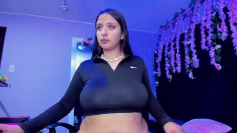 Snapshot of gabyy_cooper chatting on 7, 5, 2026 gabby cooper online show from 7, 5, 2026